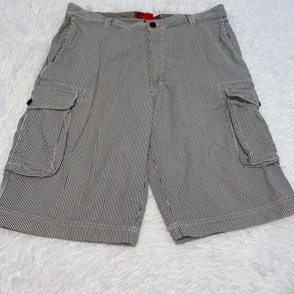 Izod Other - Striped Izod Cargo shorts in Excellent Condition